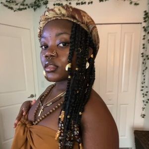 Meet your Posher, Anyssa